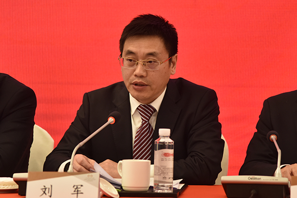 刘军1(1).jpg