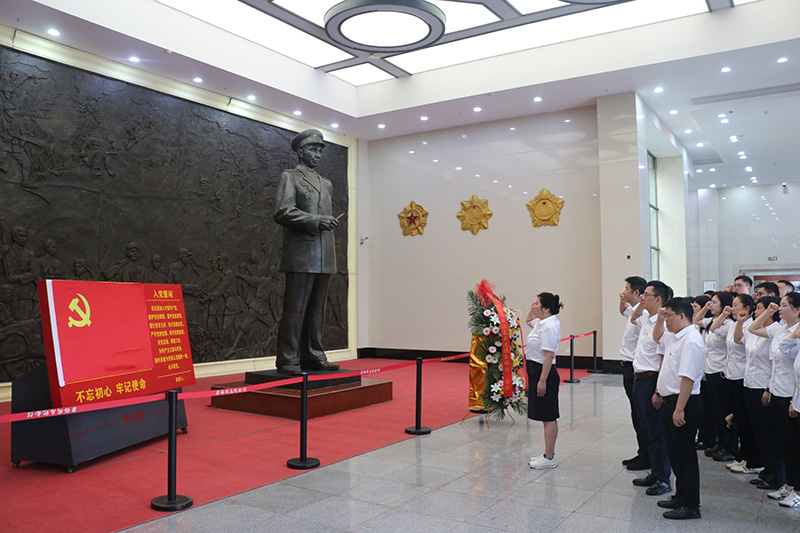 重温入党誓词.JPG